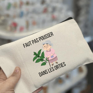 Trousse faut pas pousser mémé dans les orties