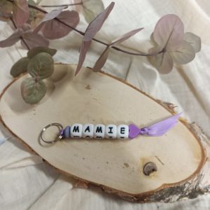Porte clé perle silicone Mamie parme
